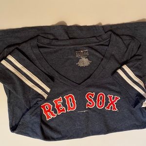 Womens Red Sox v neck tee
